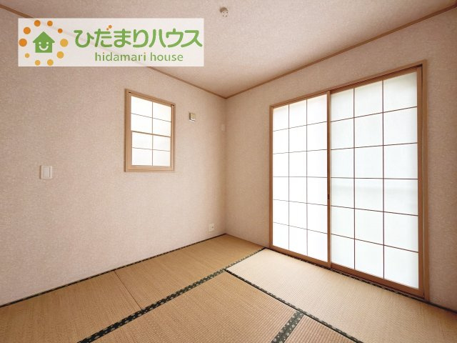 趣のある和室はのんびりスペースにどうぞ！