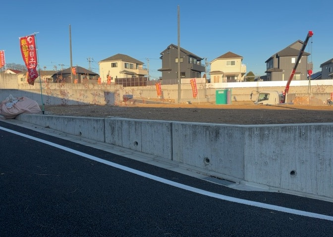 最寄り駅が近いなどの交通アクセスが良い土地だと暮らしやすいですよね。通勤・通学の観点から土地を選ぶことも大切です！自身や家族のライフワークからあったの物件を探しましょう！当社営業がお力になります！