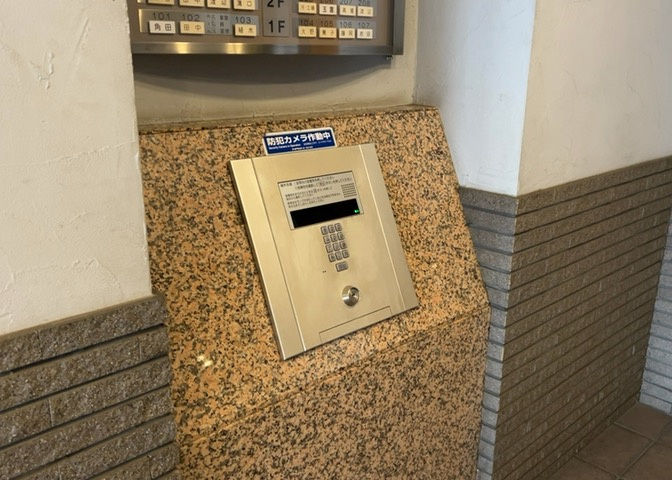 当然のことではありますが、オートロックやセンサーライト、ホームセキュリティーなどの防犯設備があれば、小さいお子様がいるご家庭も安心ですよね！まず物件購入の際は、防犯設備もチェックするようにしましょう。