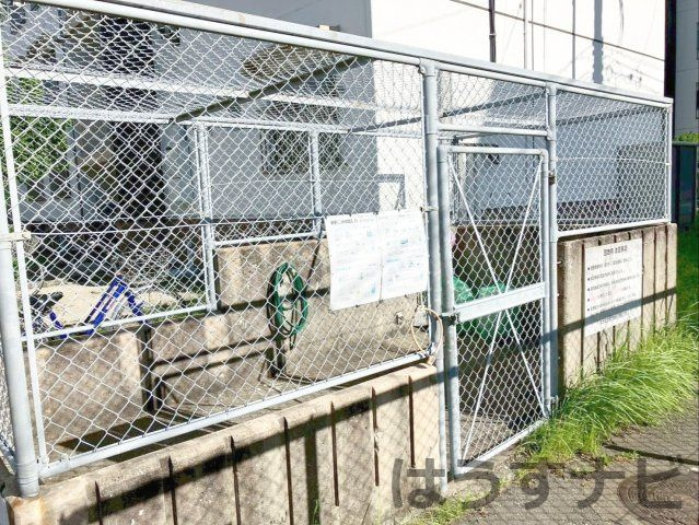 敷地内ゴミ置き場