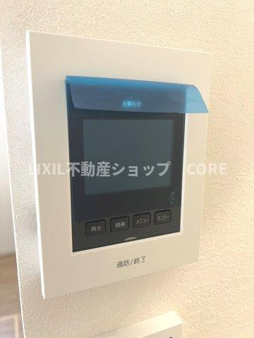 録画機能で留守中の来訪者の確認ができます！こんな時代だからこそ、安心の設備ですね！