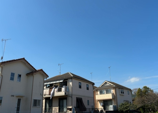 土地の地勢が高台の場合、景色を綺麗にみることができ、景色にこだわってお家探ししている方におすすめです！また平坦地よりも風通しがいいというメリットがあります。デメリットもあるので是非現地でご確認下さい。