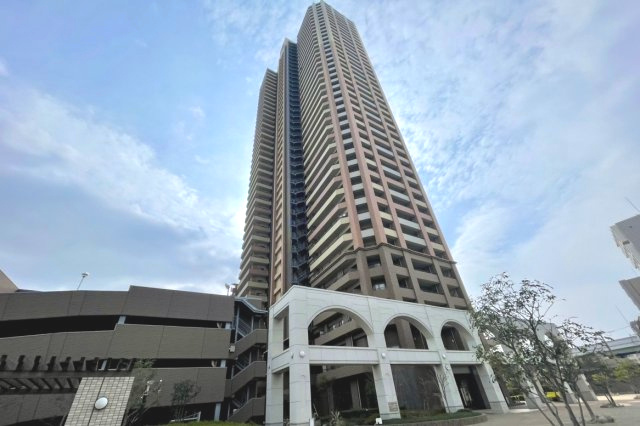 外観：327002223630