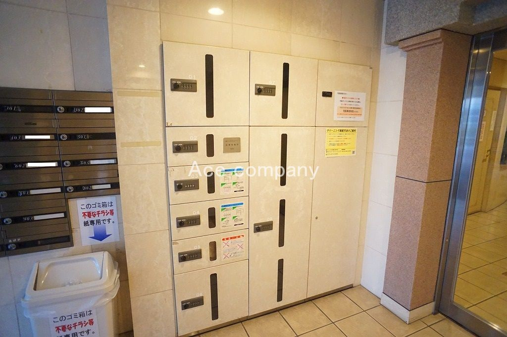 宅配ボックス完備マンションです☆