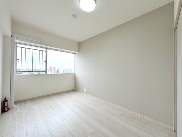 洋室5.5帖　間取り図真ん中の部屋