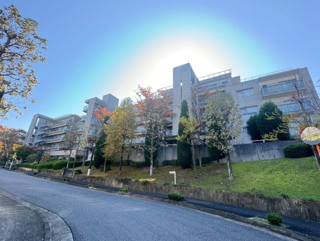 外観：327002168144