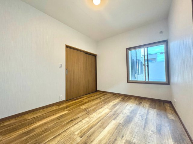 洋室6帖・収納付きで、お部屋がすっきり片付きます。