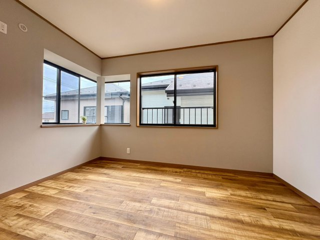 洋室6帖・収納付きで、お部屋がすっきり片付きます。