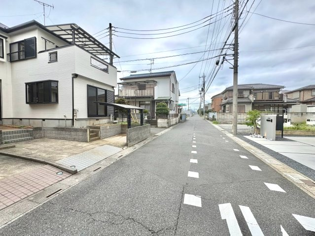全居室6帖・全居室に収納がある4LDK・屋根裏収納付き！2026年6月リフォーム済み！ワンフロアに水回りの集中した家事ラク動線です！詳細資料やご見学予約もお気軽にお問い合わせください！