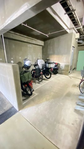 バイク置き場