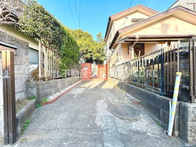 閑静な住宅地で子育て家族にピッタリ。ゆとりある住環境が整っています。