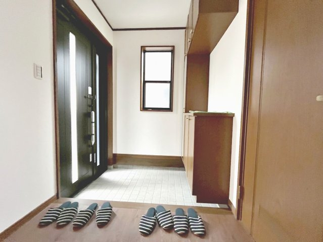 ゆったりとした玄関です