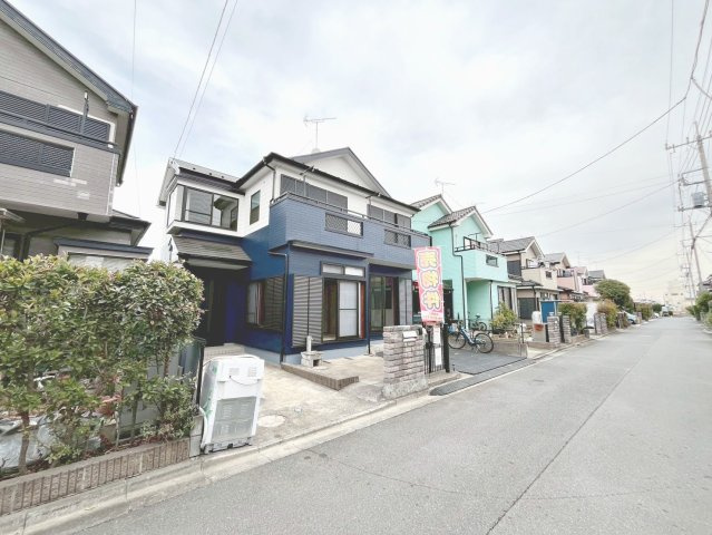 前面道路含む現地写真です