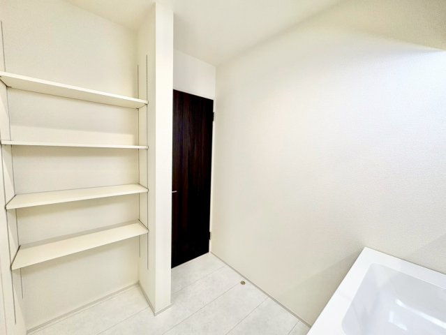 タオルや部屋着等と収納でき便利です