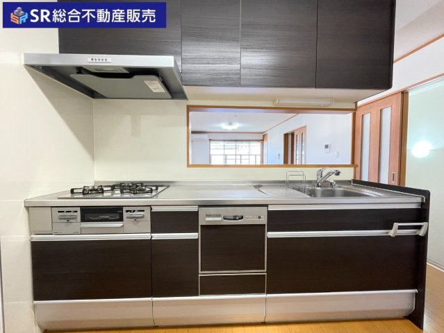 人気の高いカウンターキッチン♪設備が充実しており快適にお料理できます！