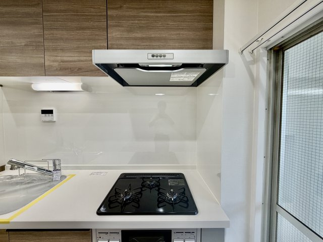 毎日立つキッチンだからこそ、換気機能が重要です。