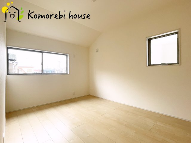 広々とした洋室です
