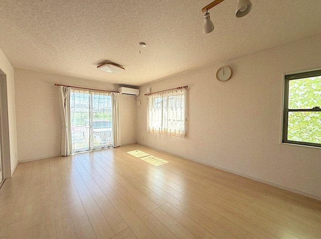 ※掲載写真は一部AI画像加工により、家具・家財等を削除しております。