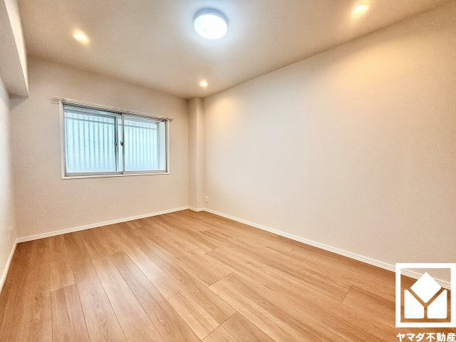 約7帖の洋室です。全居室フローリングでお掃除ラクラクです。