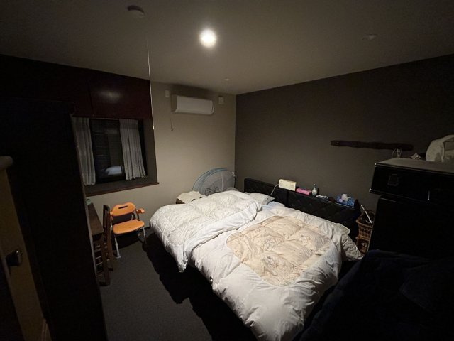 落ち着きのある色合いでゆっくりお休みいただけます。