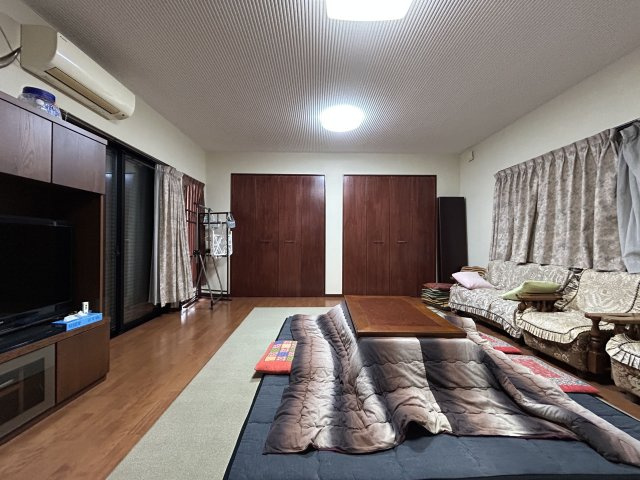 シックな色使いで落ち着きもあります。