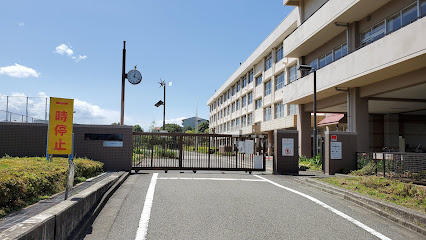 落合中学校まで徒歩10分