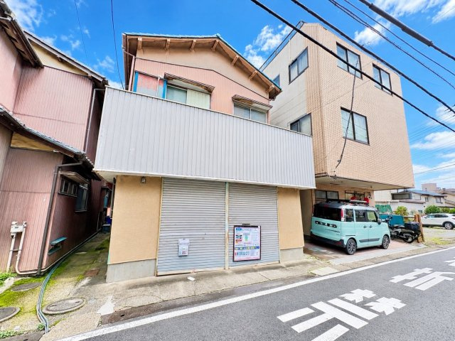 東武スカイツリーライン「越谷」駅徒歩約6分、交通アクセス良好！ご家族のライフスタイルに合わせた自由設計が可能です！当社無料の間取り作成も承ります！建物イメージや資金計画などお気軽にご相談ください！