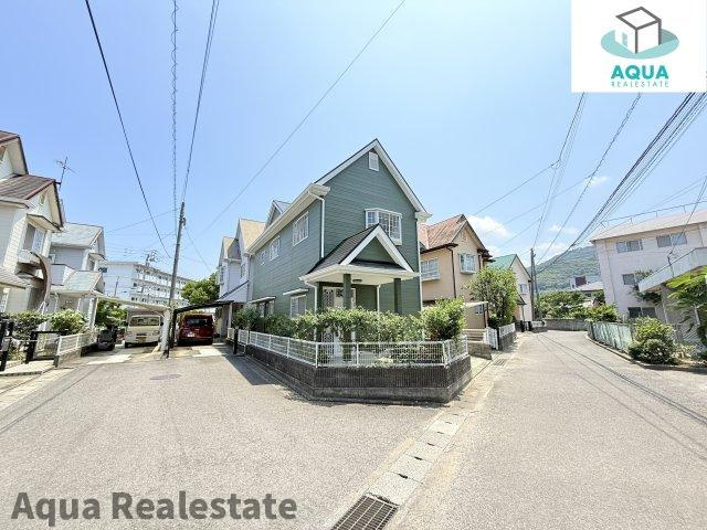 前面道路含む現地写真です