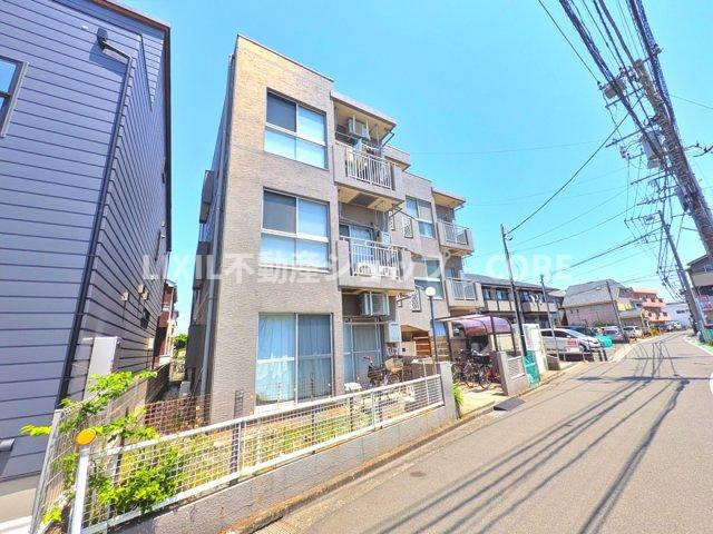 鉄筋コンクリート造3階建2階部分、新耐震基準・旧耐震が気になる方はスタッフまでお問い合わせください。