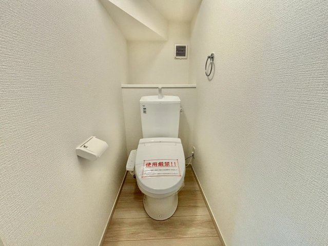 清潔感とうれしい機能性を兼ね備えた、使いやすいシャワートイレ。