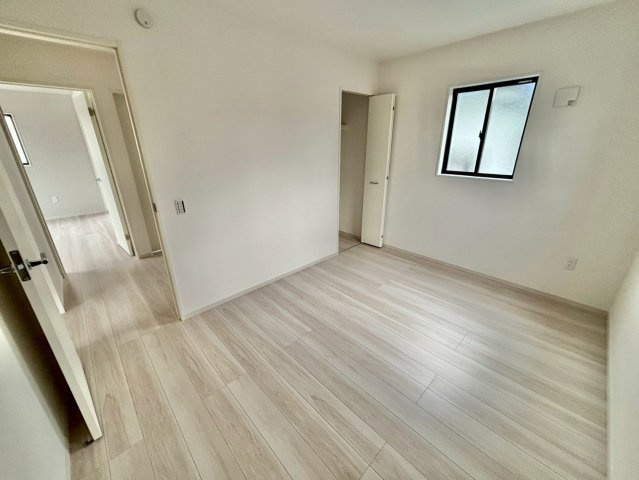 全居室収納付きで、お部屋がすっきり片付きます。
