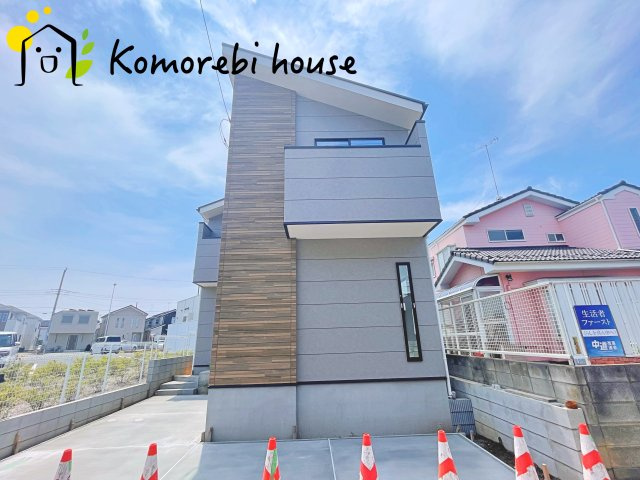 落ち着いた雰囲気の外観です