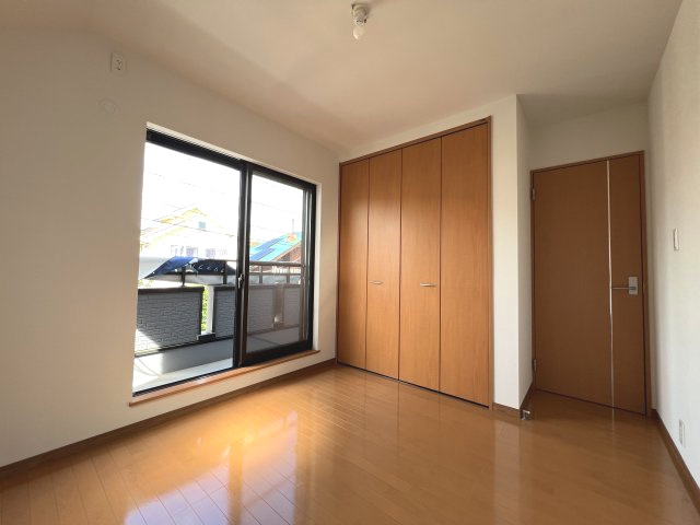【洋室1】5.2帖