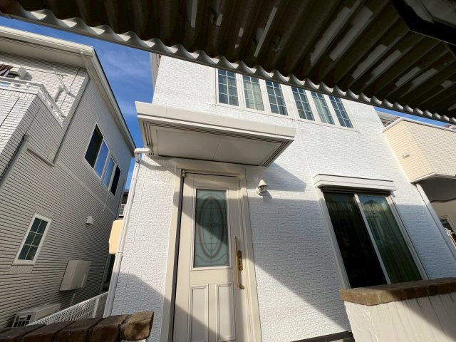 2013年7月築・南側道路接道の2階建住宅
