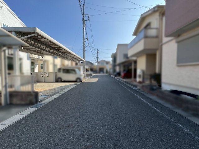 2013年7月築・南側道路接道の2階建住宅