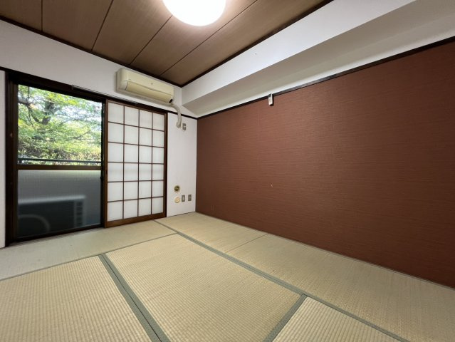 ◆柔らかい陽光が差し込む明るいお部屋を演出する設計。彩光の取れる窓が気持ちの良いお部屋を創り上げます。　