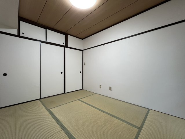 ◆柔らかい陽光が差し込む明るいお部屋を演出する設計。彩光の取れる窓が気持ちの良いお部屋を創り上げます。　
