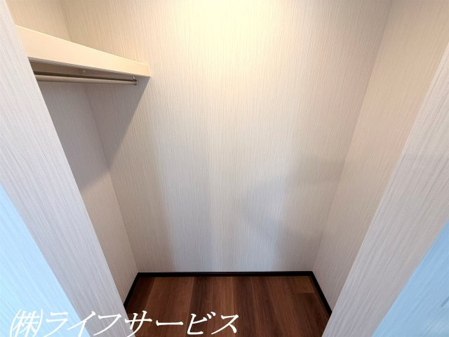 3階洋室9.5帖/ウォークインクローゼット有