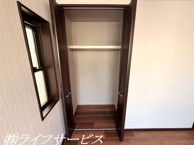 3階洋室9.5帖/クローゼット有