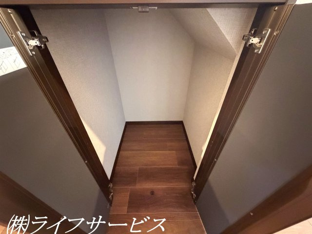 階段下収納