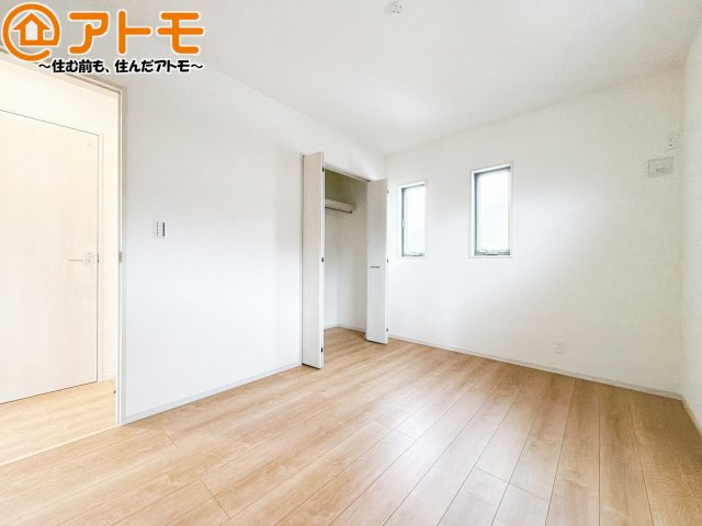 各居室に収納がついているので、部屋の中をすっきり見せることができますね！