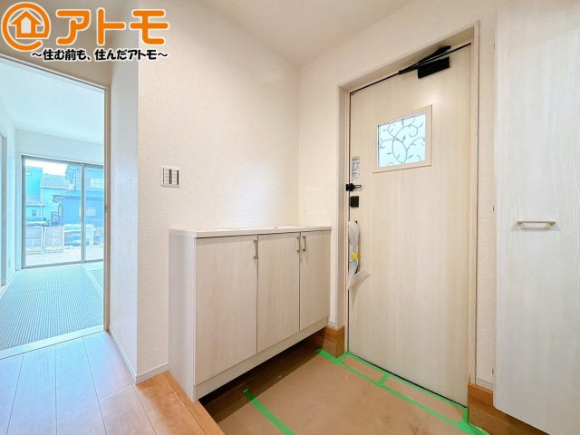 玄関は収納付きで使い勝手良好♪見た目もすっきり♪
