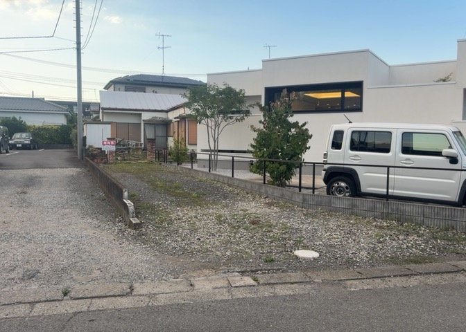 ハザードマップは自然災害による被害を予測し、その被害範囲を地図上で表したものです。近年特に災害が多くなっていますので、事前に調査すると安心できます。ハザードマップは国交省のホームページをご覧ください。