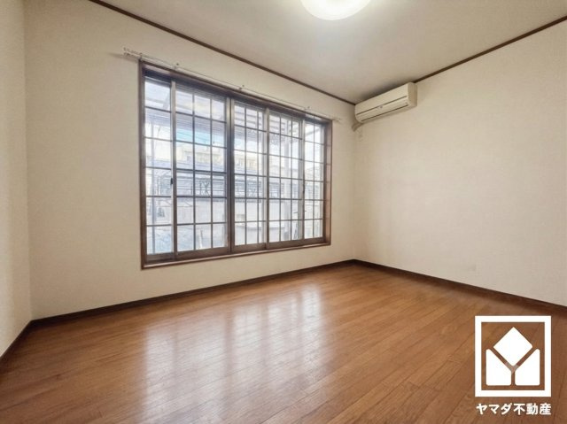 ※本画像は空室時の写真を加工し、家具・小物等を撤去したイメージです。　実際の仕様とは異なる場合がございます。