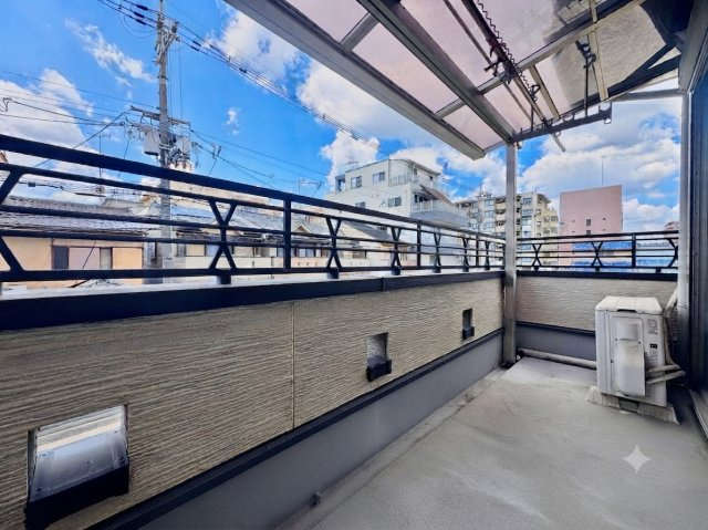 ※本画像は空室時の写真を加工し、家具・小物等を撤去したイメージです。　実際の仕様とは異なる場合がございます。