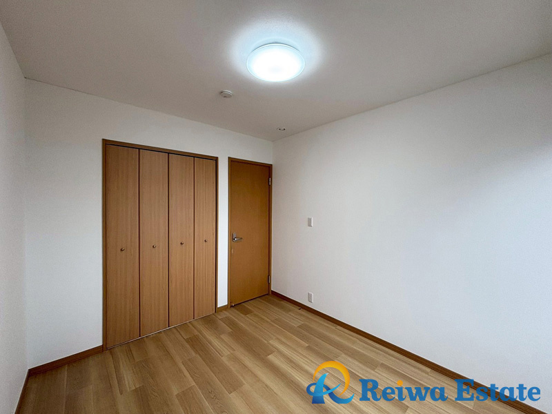 収納付きのお部屋は居室空間を隅々まで使えるのが嬉しいですね。