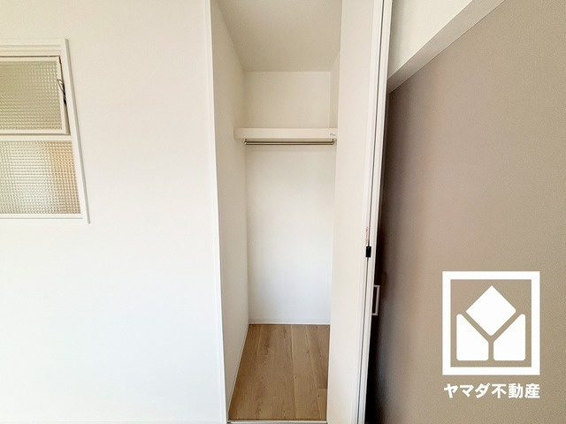 リビングにも収納があり、住空間を広々お使いいただけます。
