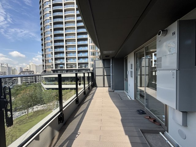 広々としたバルコニー
