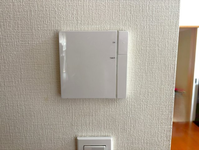 1階リビングには床暖房がございます。
