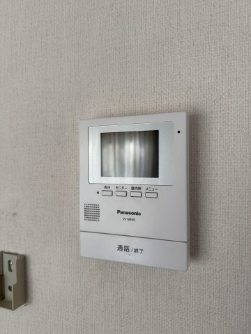 安心のモニター付きインターホン